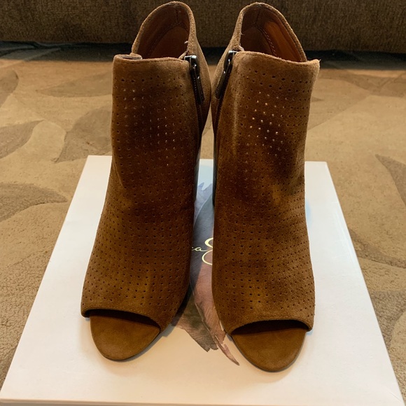 New Jessica Simpson Boots - Picture 2 of 8